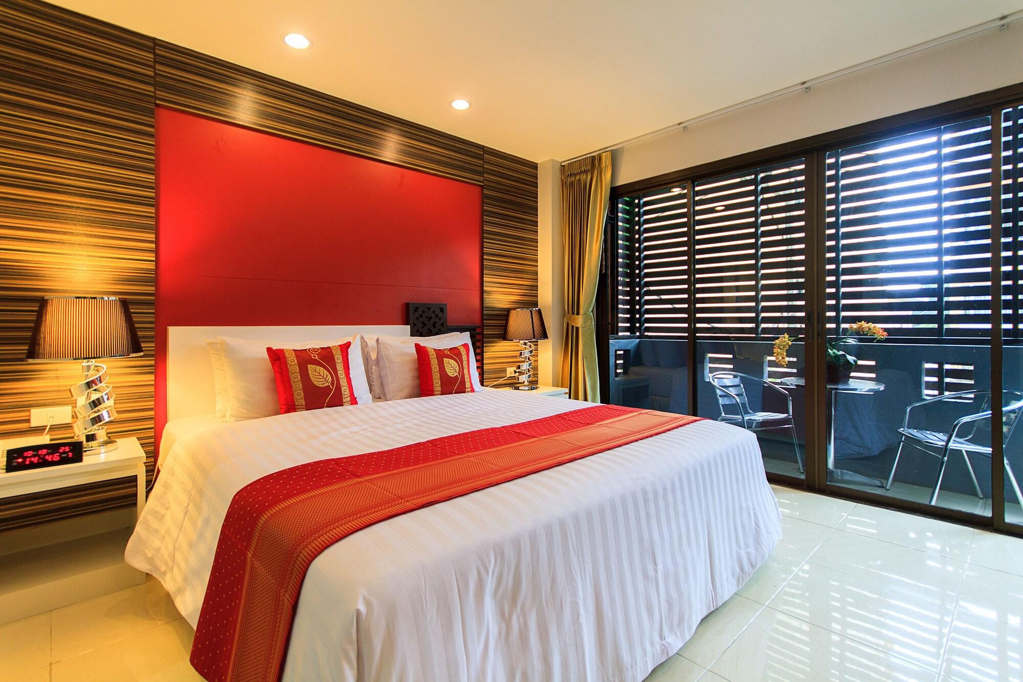 Patong Max Value Hotel Exterior photo