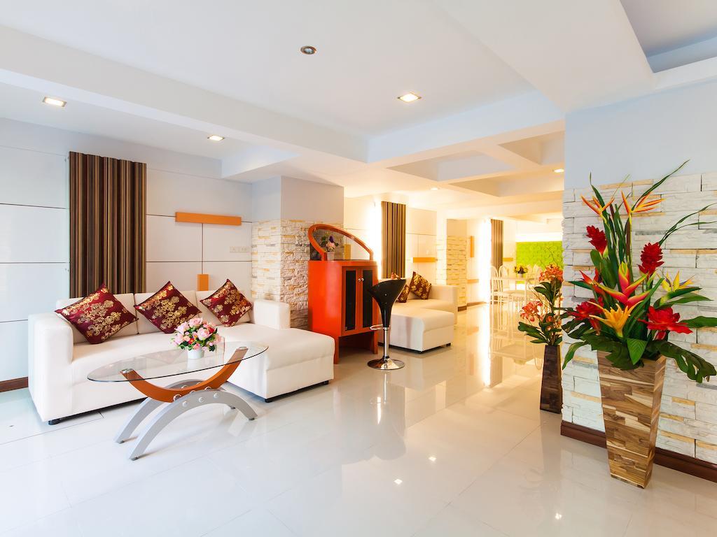 Patong Max Value Hotel Exterior photo